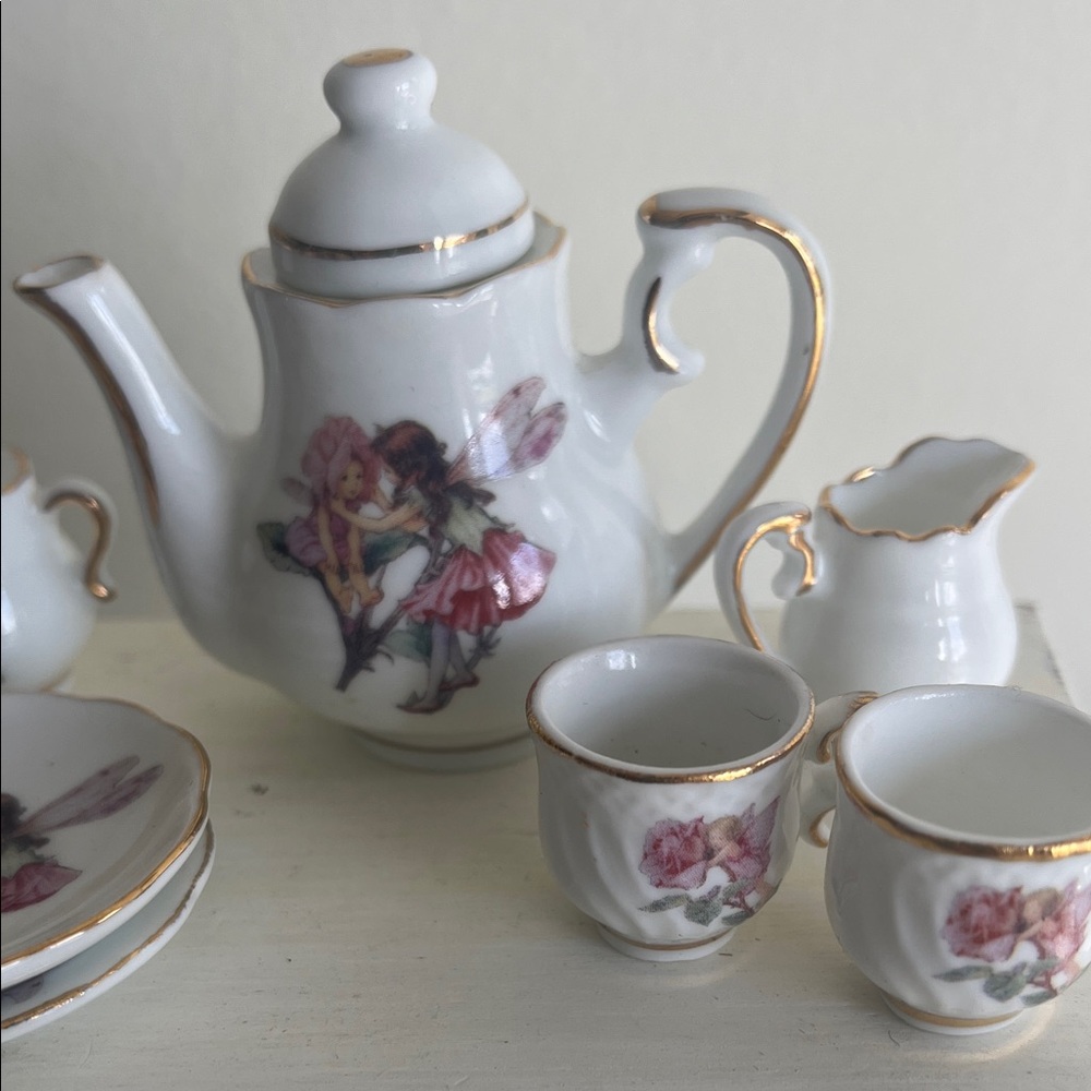 Miniature Reutter Porcelain Flower Fairies Tea Set - Picture 6 of 7